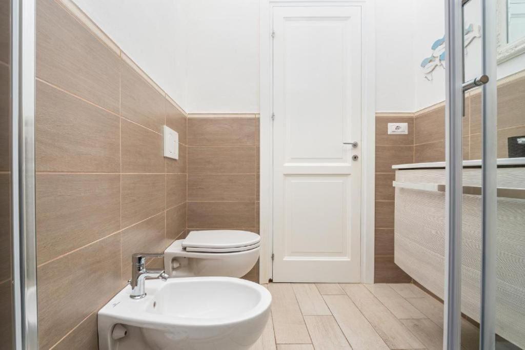 Bellissimo Appartamento Con Veranda Privata Al Centro Di Porto Rotondo Bagian luar foto