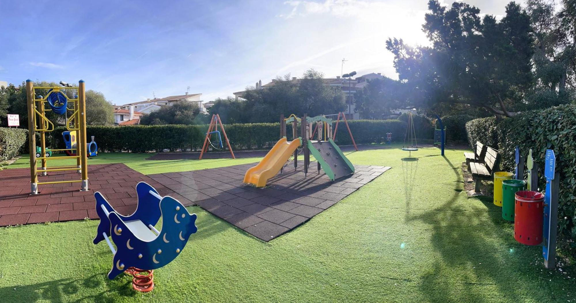 Bellissimo Appartamento Con Veranda Privata Al Centro Di Porto Rotondo Bagian luar foto