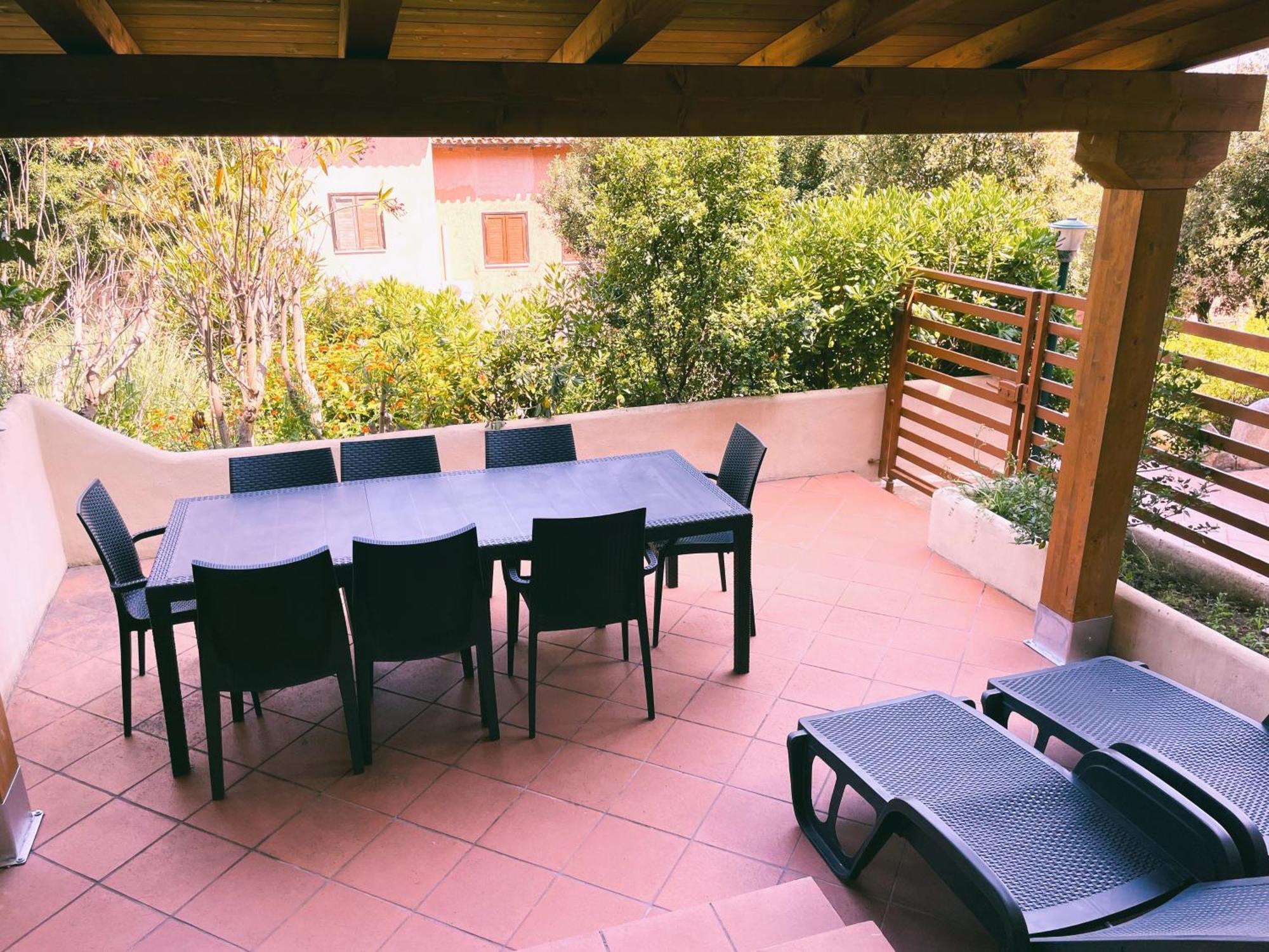 Bellissimo Appartamento Con Veranda Privata Al Centro Di Porto Rotondo Bagian luar foto